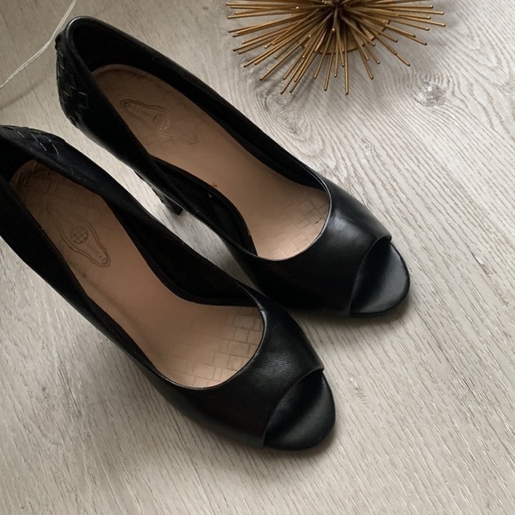 ELLIOTT LUCCA Black Andrea Peep-Toe Pump size 8.5 woven details black classic - Picture 8 of 12